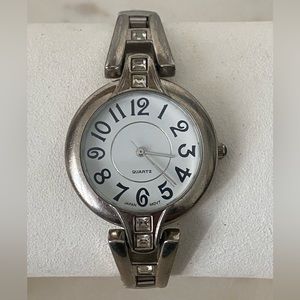Elegant Vintage  Vintage Women Quartz Watch by Japan movement